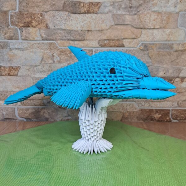 Delphin auf beweglichen Ständer