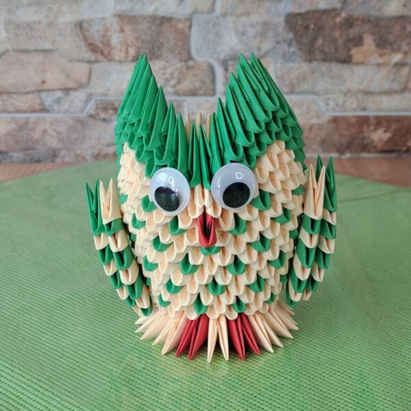 Eule - Stifthalter in den Farben Chamois-Grün