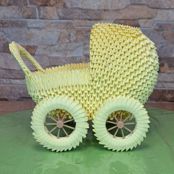 Kinderwagen / Puppenwagen - zauberhaftes Dekounikat