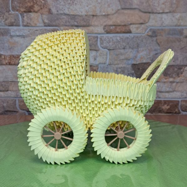 Kinderwagen / Puppenwagen - zauberhaftes Dekounikat