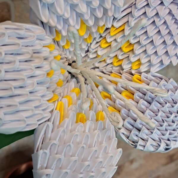 Lilie - Weiss, Gelb - filigranes Deko‑Unikat