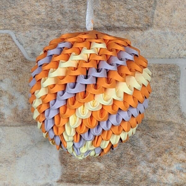 Osterei für den Strauch zum Aufhängen