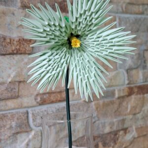 Fantasy Blume - Hellgrün - stilvolle, handgefertigte Dekoration – Bild 1