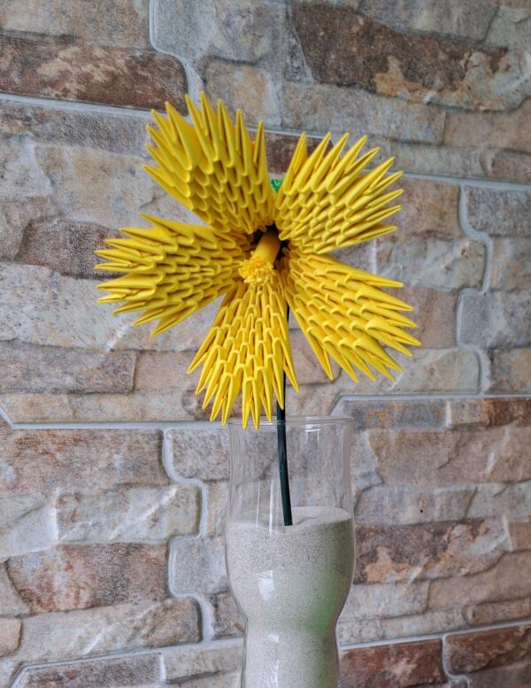 Fantasy Blume - Gelb - filigranes, fantasievolles Dekoobjekt