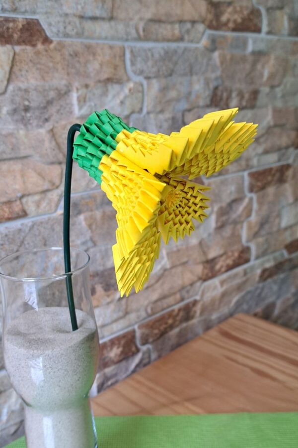 Fantasy Blume - Gelb - filigranes, fantasievolles Dekoobjekt